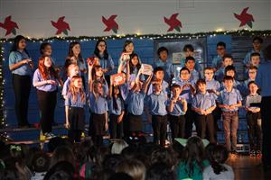 Junior Chorus 12.23 8.jpg